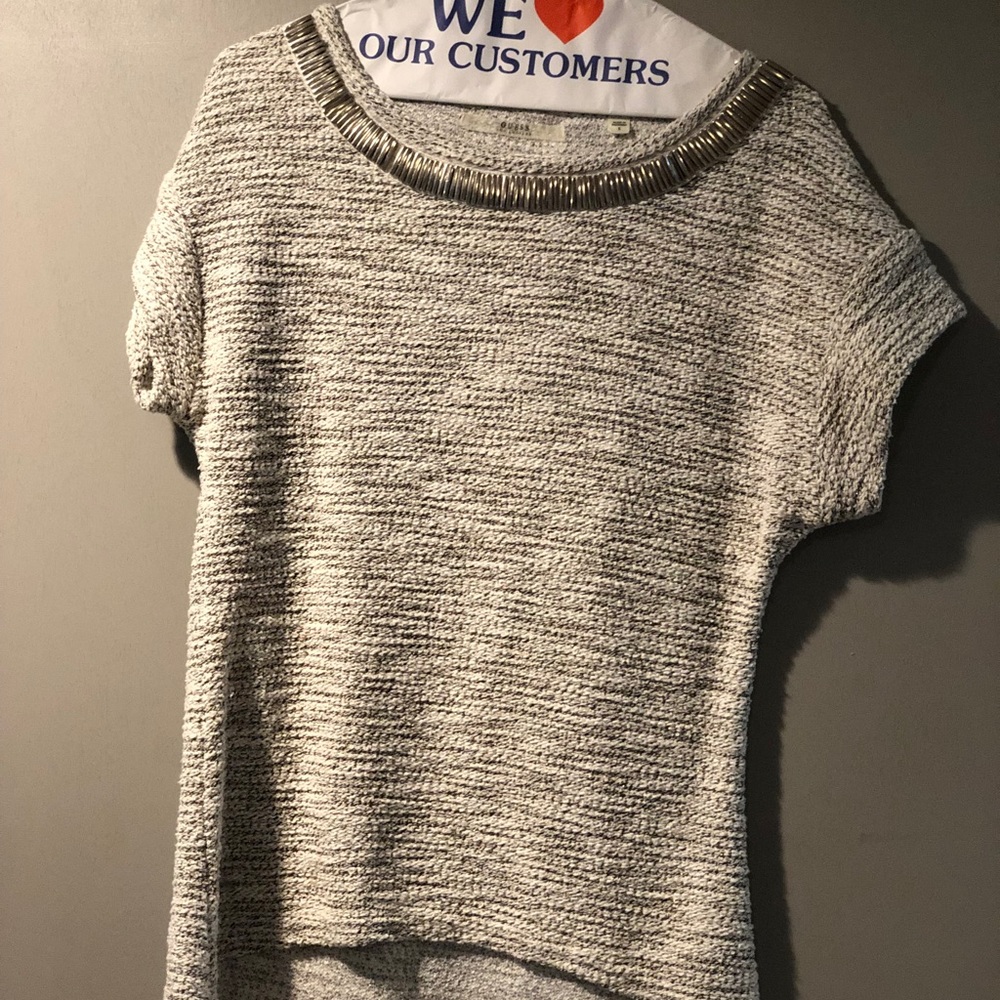 Guess sweater ; short sleeve; longer in the back